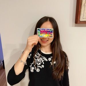 Meet your Posher, Holly